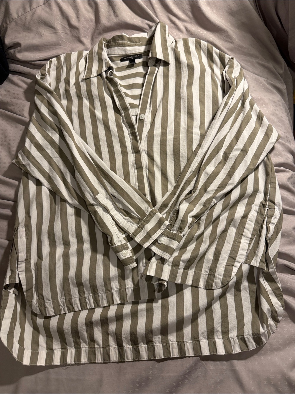Banana Republic Olive Green & White Striped Button-Up Shirt